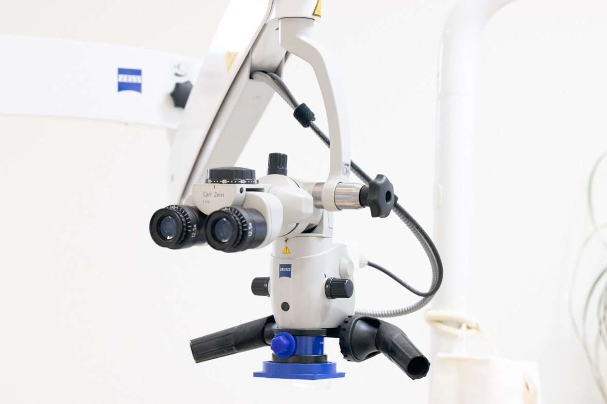 稲沢市グランツ歯科室のマイクロスコープ